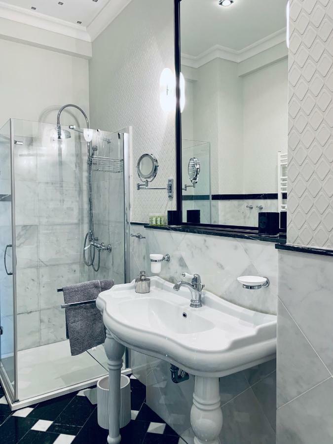 Villa Bagatelle - Luxury Apartment ニース エクステリア 写真